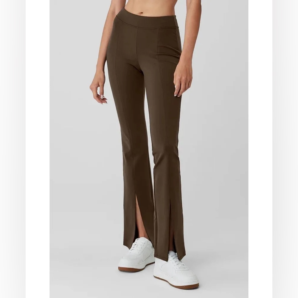 ALO Yoga | Airbrush High-Waist Flutter Legging in Brown Size Medium